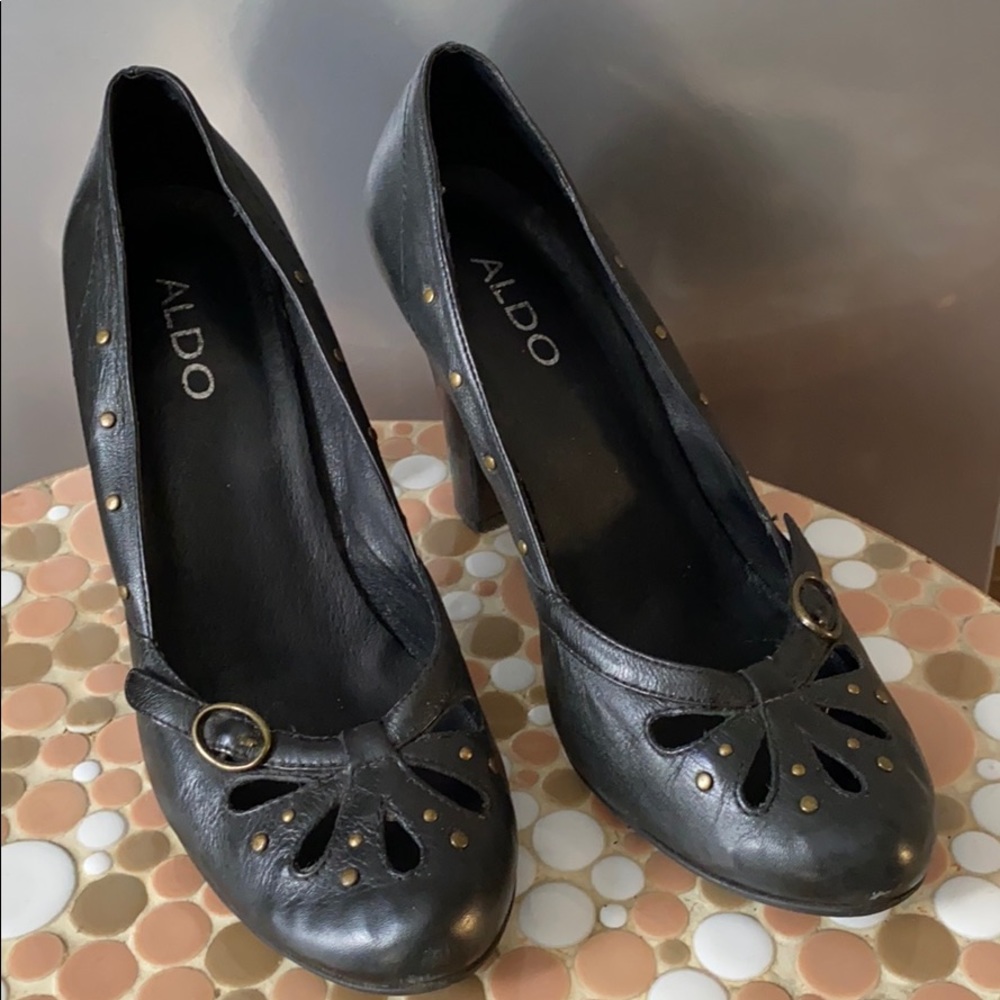 Vintage inspired Aldo black heels